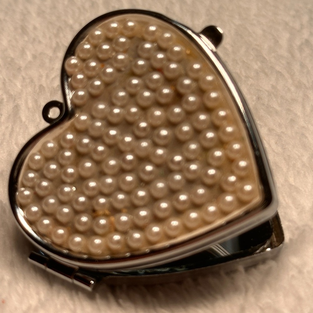 Pearl Colored Bead Covered Compact‎ Makeup Mirror Heart Shaped